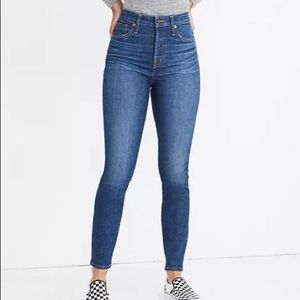 Madewell curvy moreaux wash size 28
